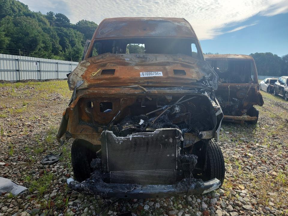 61695756 :رقم المزاد ، WD4PF0CD3KP088408 vin ، 2019 Mercedes-benz Sprinter مزاد بيع