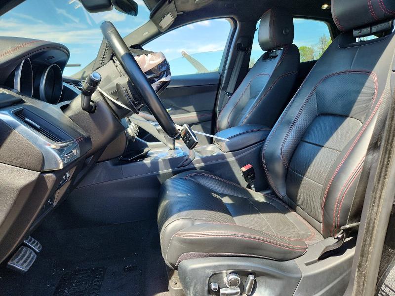 63948696 :رقم المزاد ، SADFL2FX5J1Z01575 vin ، 2018 Jaguar E-pace مزاد بيع