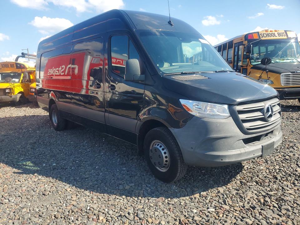 64435296 :رقم المزاد ، W1W5EDHY0LT023651 vin ، 2020 Mercedes-benz Sprinter مزاد بيع
