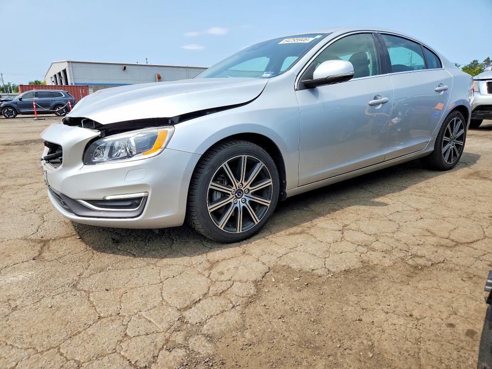 2017 Volvo S60 მანქანა იყიდება აუქციონზე, vin: LYV402TM2HB126709, აუქციონის ნომერი: 64295946
