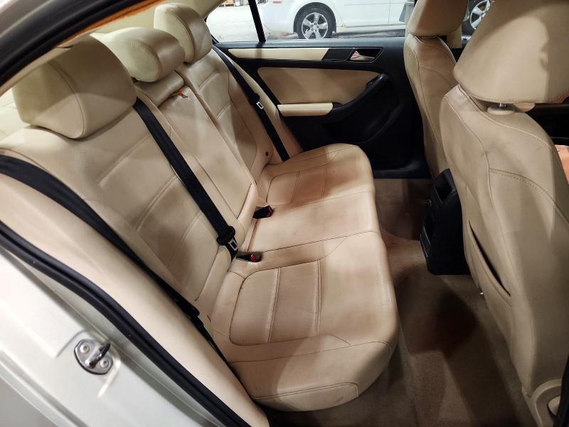 65438836 :رقم المزاد ، 3VWBX7AJ3BM353219 vin ، 2011 Volkswagen Jetta مزاد بيع