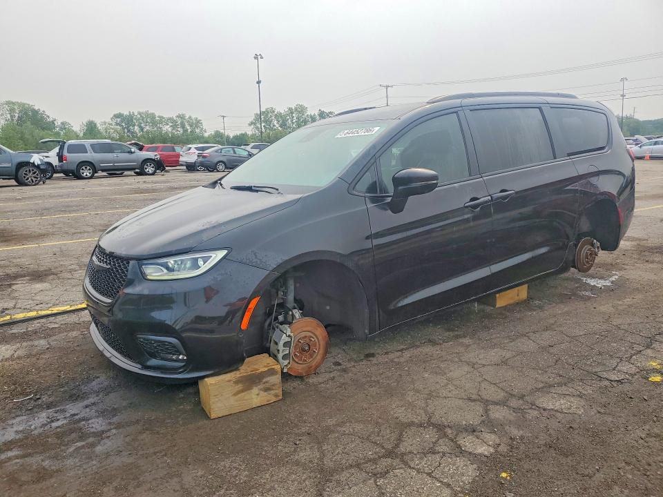 64452786 :رقم المزاد ، 2C4RC1BGXMR560957 vin ، 2021 Chrysler Pacifica مزاد بيع