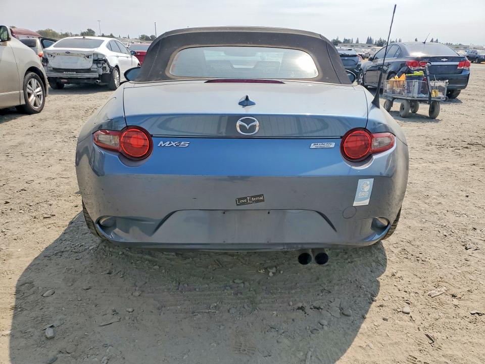 67169216 :رقم المزاد ، JM1NDAD73H0124251 vin ، 2017 Mazda Mx-5 Miata مزاد بيع
