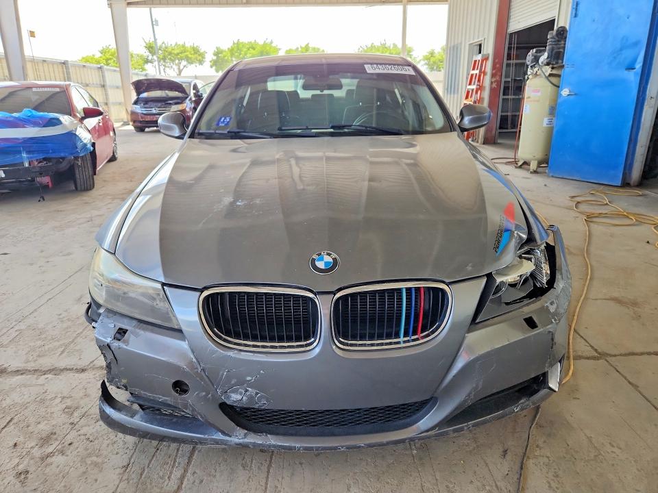 64362606 :رقم المزاد ، WBAPK5G52BNN31193 vin ، 2011 Bmw 328 مزاد بيع
