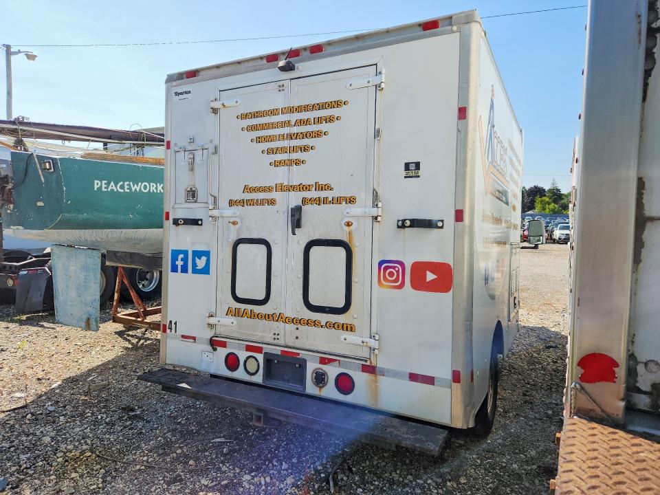 66183546 :رقم المزاد ، 1GBJG31K381106082 vin ، 2008 Chevrolet Express G3500 مزاد بيع