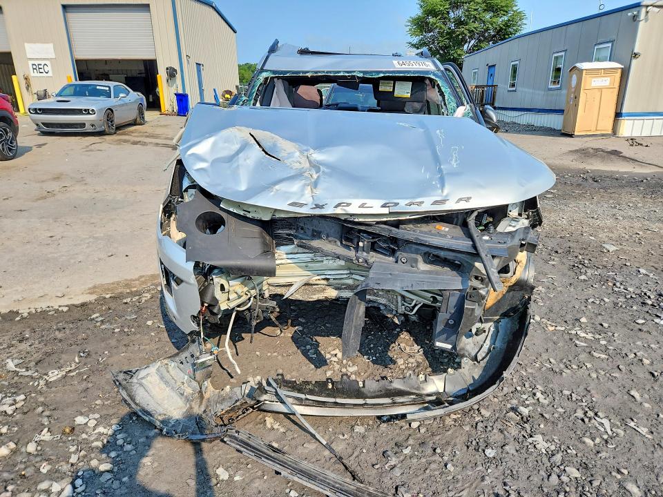 64551976 :رقم المزاد ، 1FM5K8DH1JGC52617 vin ، 2018 Ford Explorer مزاد بيع
