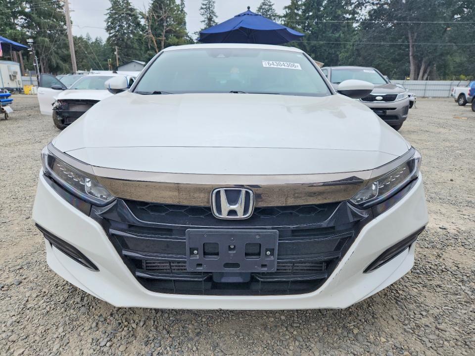 Продажа на аукционе авто 2018 Honda Accord, vin: 1HGCV1F30JA056314, номер лота: 64304306