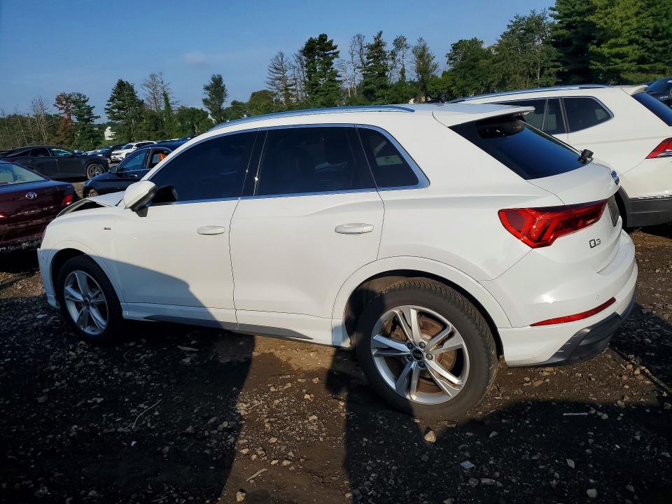 2021 Audi Q3 მანქანა იყიდება აუქციონზე, vin: WA1EECF32M1140006, აუქციონის ნომერი: 65328946