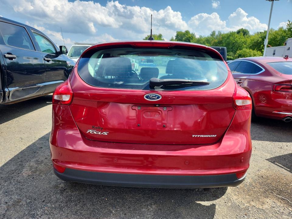 66064596 :رقم المزاد ، 1FADP3N23FL227091 vin ، 2015 Ford Focus مزاد بيع