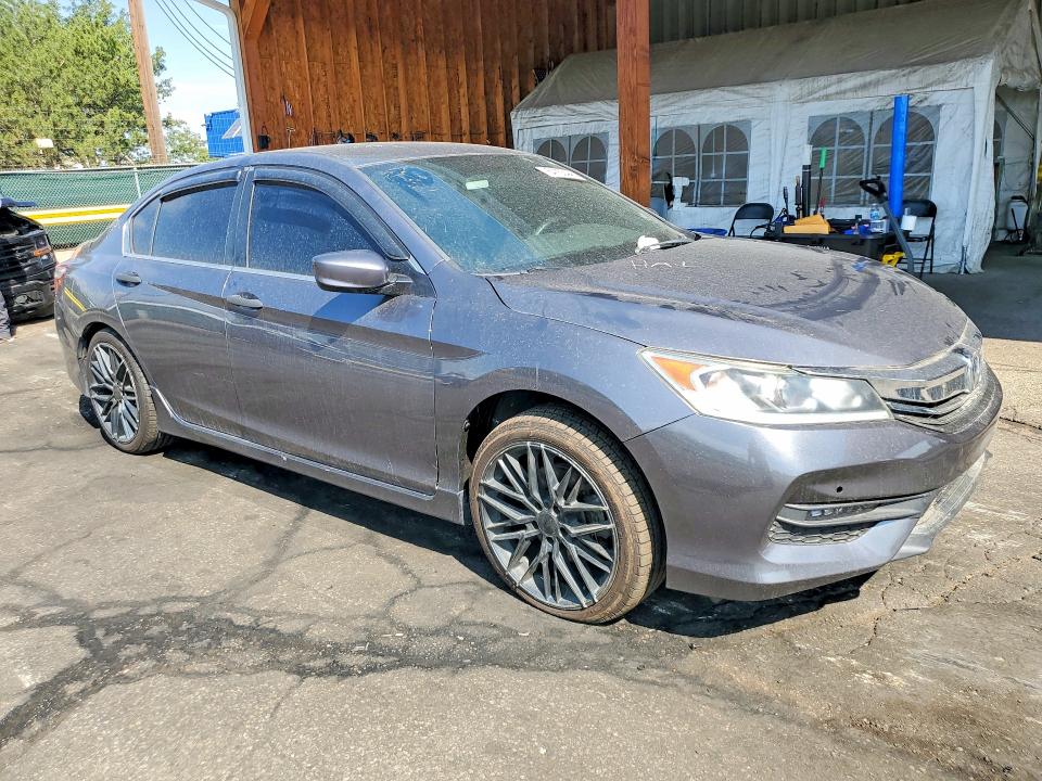 Продаж на аукціоні авто 2017 Honda Accord, vin: 1HGCR2F16HA146053, номер лоту: 64153446