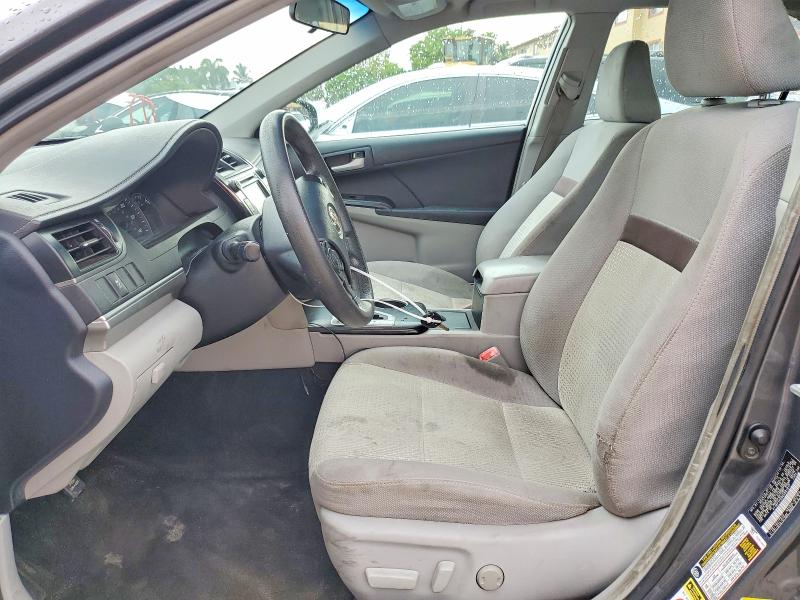 63618676 :رقم المزاد ، 4T1BF1FK9CU581917 vin ، 2012 Toyota Camry مزاد بيع