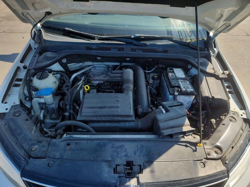 60672826 :رقم المزاد ، 3VW2B7AJ7HM290312 vin ، 2017 Volkswagen Jetta مزاد بيع