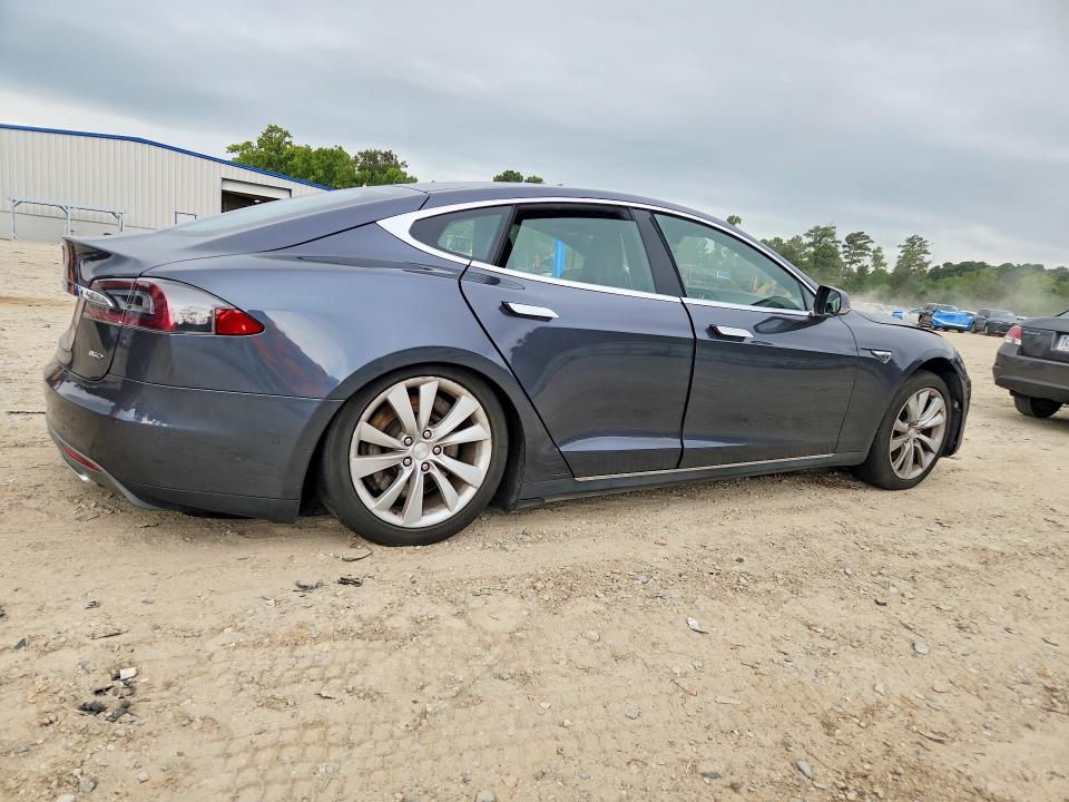 65859446 :رقم المزاد ، 5YJSA1H29FFP74601 vin ، 2015 Tesla Model S مزاد بيع
