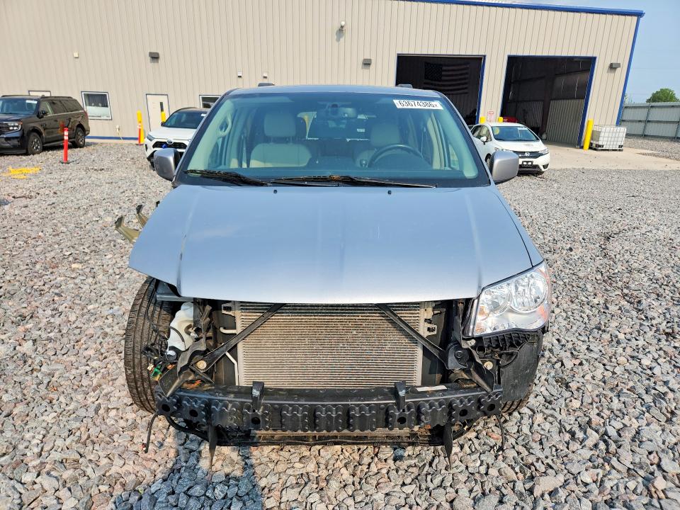 2015 Chrysler Town & Country მანქანა იყიდება აუქციონზე, vin: 2C4RC1BG2FR505812, აუქციონის ნომერი: 63674386