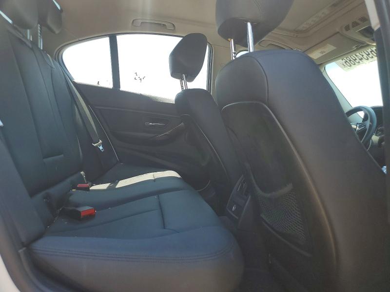 66934986 :رقم المزاد ، WBA3C1C58EK105475 vin ، 2014 Bmw 328 مزاد بيع
