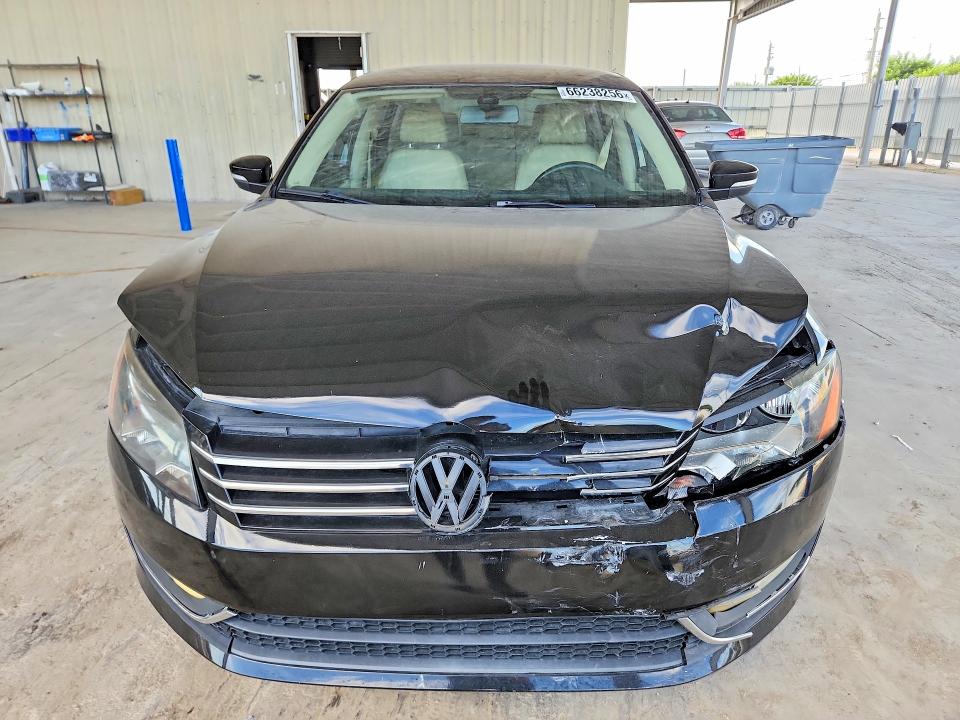 66238256 :رقم المزاد ، 1VWAT7A38FC110554 vin ، 2015 Volkswagen Passat مزاد بيع