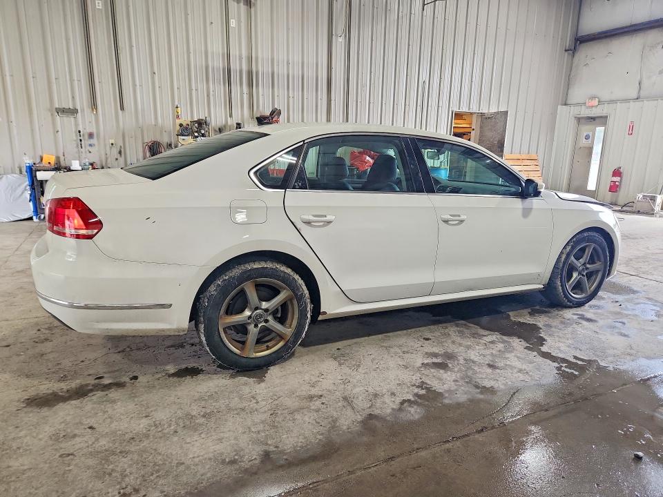 Продаж на аукціоні авто 2015 Volkswagen Passat, vin: 1VWBV7A33FC105048, номер лоту: 63493276