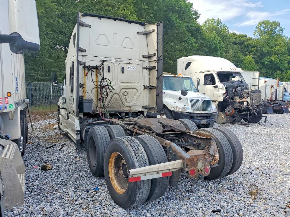 2018 Freightliner Cascadia 126 მანქანა იყიდება აუქციონზე, vin: 3AKJHHDR1JSJZ5673, აუქციონის ნომერი: 63556546