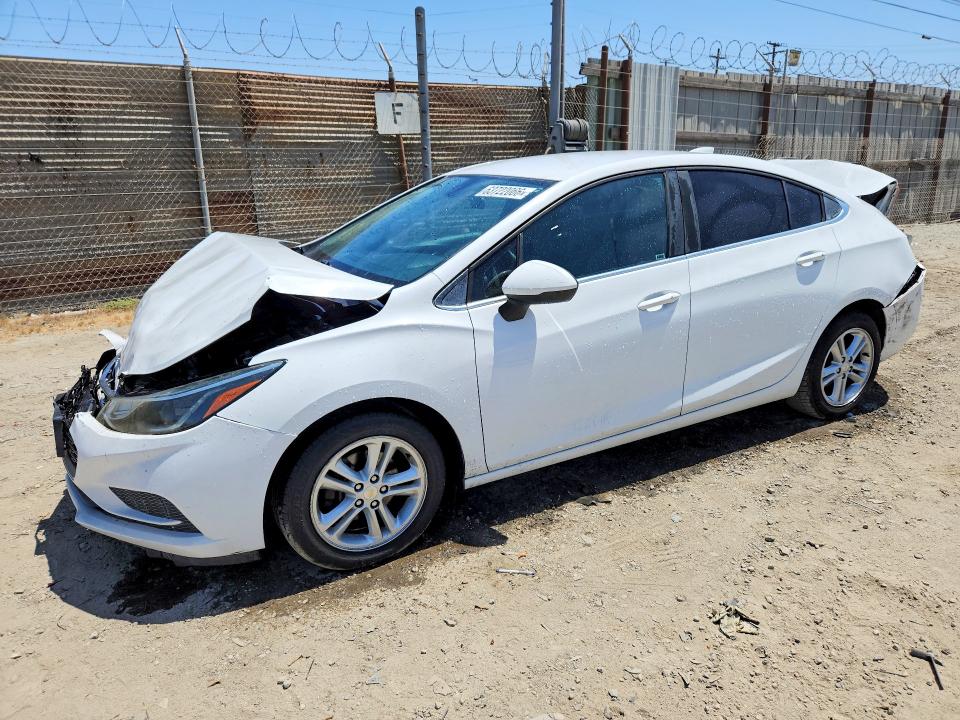 2017 Chevrolet Cruze მანქანა იყიდება აუქციონზე, vin: 3G1BE5SM6HS507716, აუქციონის ნომერი: 63722066