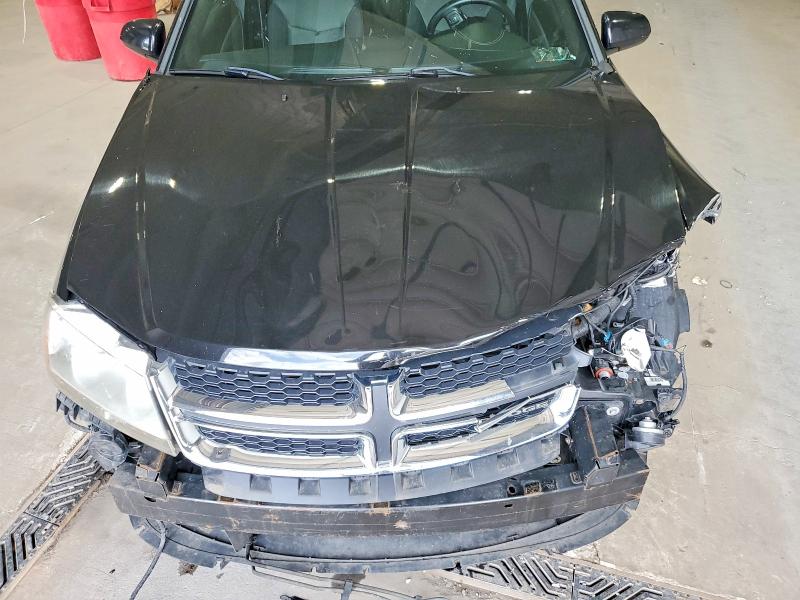 65915986 :رقم المزاد ، 1C3CDZCB3CN133379 vin ، 2012 Dodge Avenger مزاد بيع