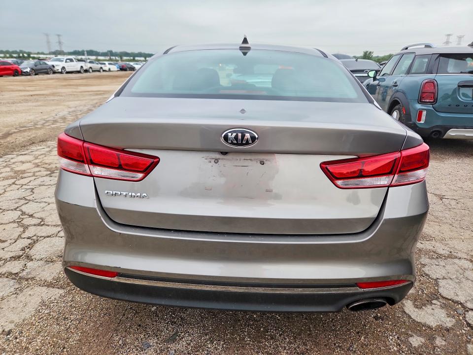 63702726 :رقم المزاد ، 5XXGT4L39HG161542 vin ، 2017 Kia Optima مزاد بيع