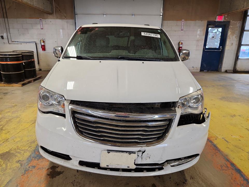 64567196 :رقم المزاد ، 2C4RC1GG7GR166975 vin ، 2016 Chrysler Town & Country مزاد بيع