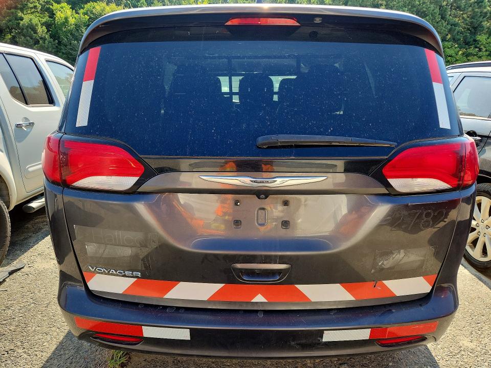 61006756 :رقم المزاد ، 2C4RC1DG2MR505643 vin ، 2021 Chrysler Voyager مزاد بيع