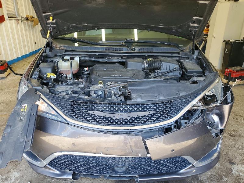 Продаж на аукціоні авто 2017 Chrysler Pacifica, vin: 2C4RC1EG3HR506305, номер лоту: 64377426