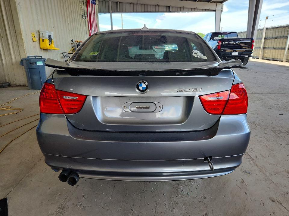 64362606 :رقم المزاد ، WBAPK5G52BNN31193 vin ، 2011 Bmw 328 مزاد بيع