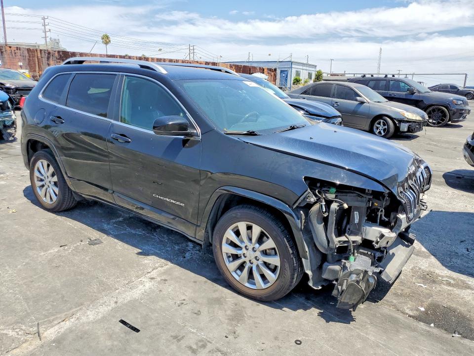 64498186 :رقم المزاد ، 1C4PJMJS1HW637362 vin ، 2017 Jeep Cherokee مزاد بيع