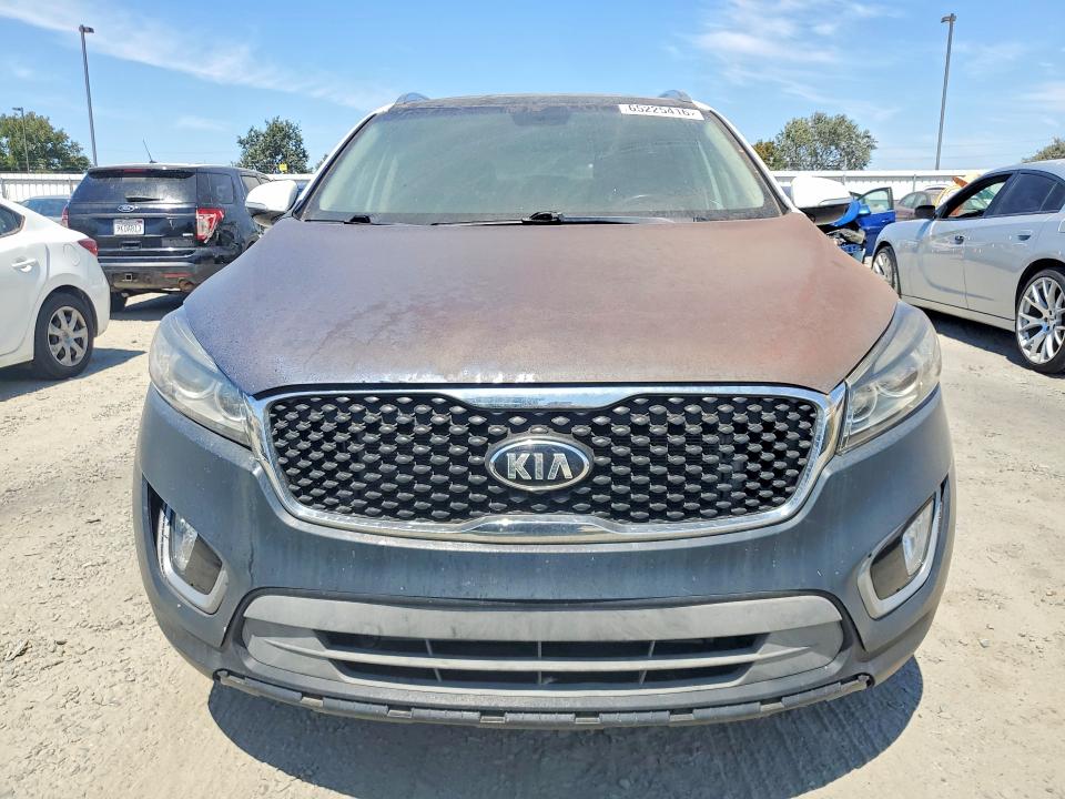 2017 Kia Sorento მანქანა იყიდება აუქციონზე, vin: 5XYPKDA56HG313912, აუქციონის ნომერი: 65225416