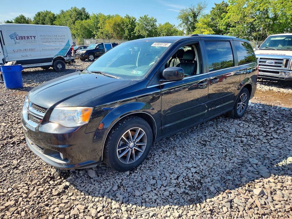 63800756 :رقم المزاد ، 2C4RDGCGXHR700168 vin ، 2017 Dodge Grand Caravan مزاد بيع