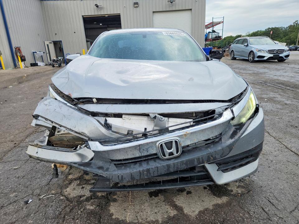 Продажа на аукционе авто 2018 Honda Civic, vin: 2HGFC2F58JH600540, номер лота: 65685526