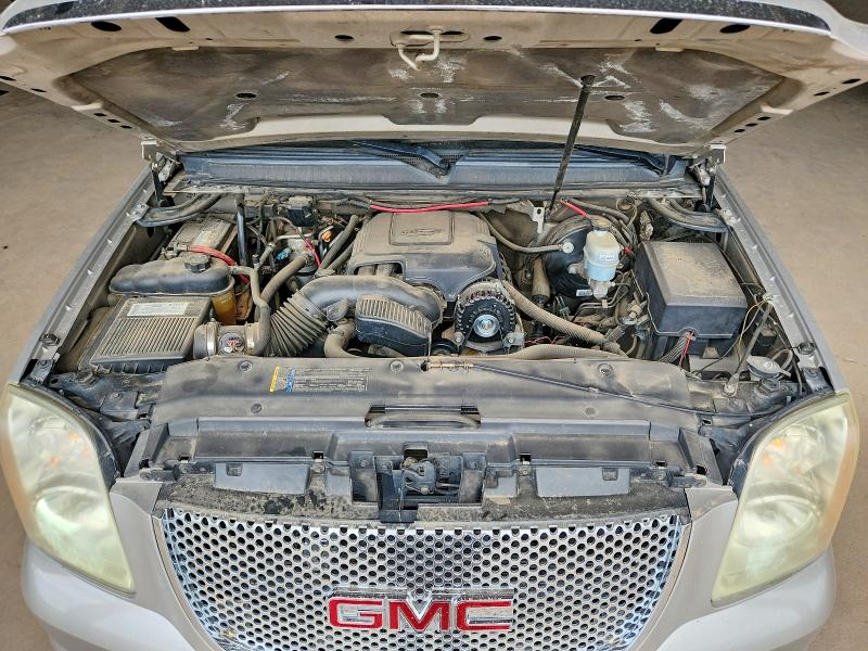 63831156 :رقم المزاد ، 1GKFK63858J236128 vin ، 2008 Gmc Yukon مزاد بيع