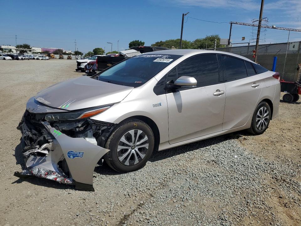 Продаж на аукціоні авто 2020 Toyota Prius Prime, vin: JTDKARFP6L3162913, номер лоту: 65925316