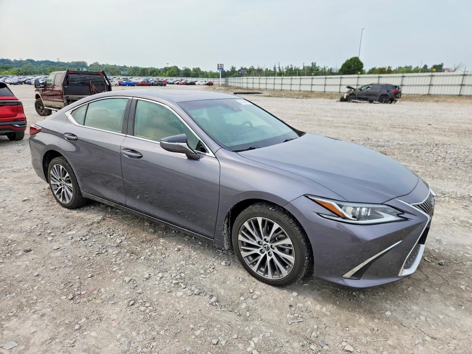 64389016 :رقم المزاد ، 58ADZ1B10LU075687 vin ، 2020 Lexus Es مزاد بيع