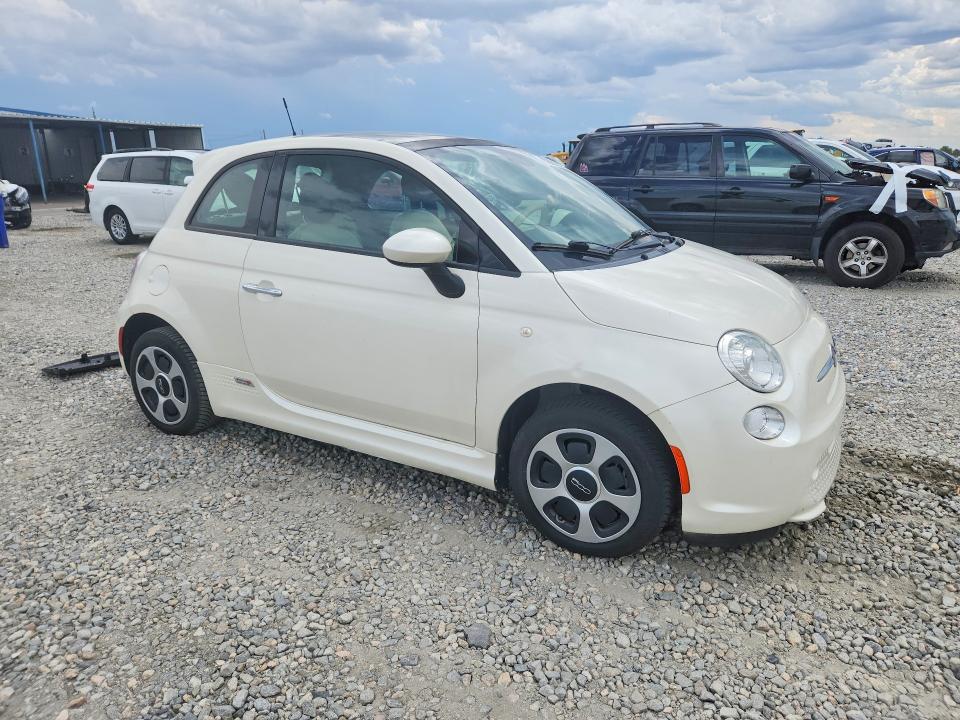 65290706 :رقم المزاد ، 3C3CFFGEXET244690 vin ، 2014 Fiat 500 مزاد بيع