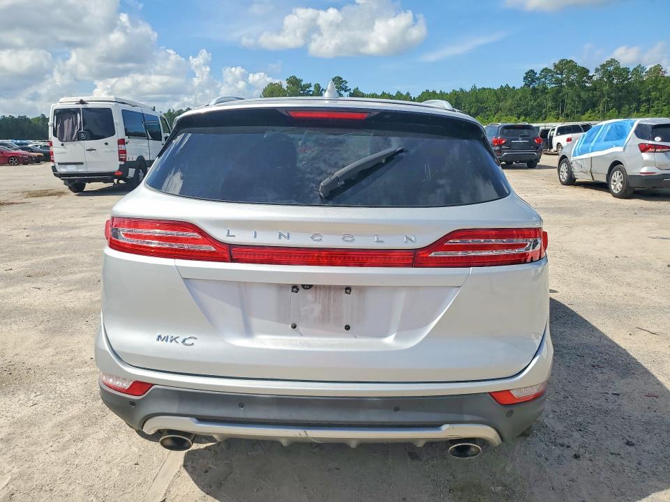Продажа на аукционе авто 2017 Lincoln Mkc, vin: 5LMCJ2C95HUL16006, номер лота: 64018536