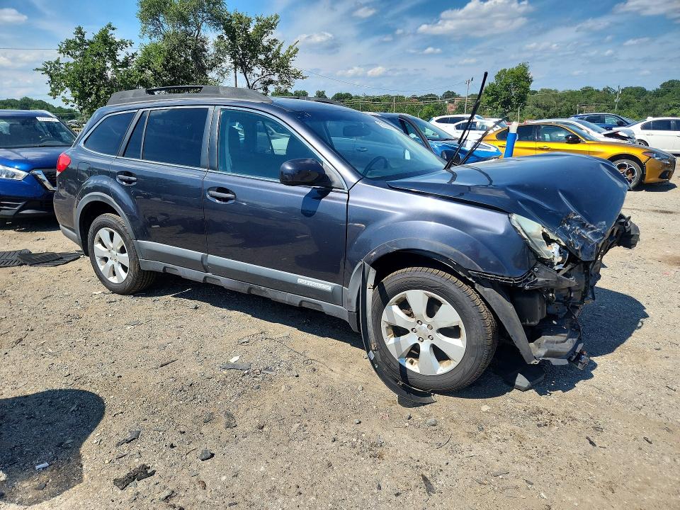 65588296 :رقم المزاد ، 4S4BRBLC4B3393885 vin ، 2011 Subaru Outback مزاد بيع