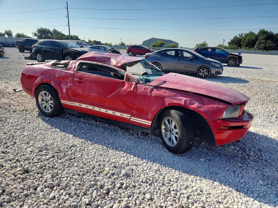 2007 Ford Mustang მანქანა იყიდება აუქციონზე, vin: 1ZVFT80N775247747, აუქციონის ნომერი: 65624686