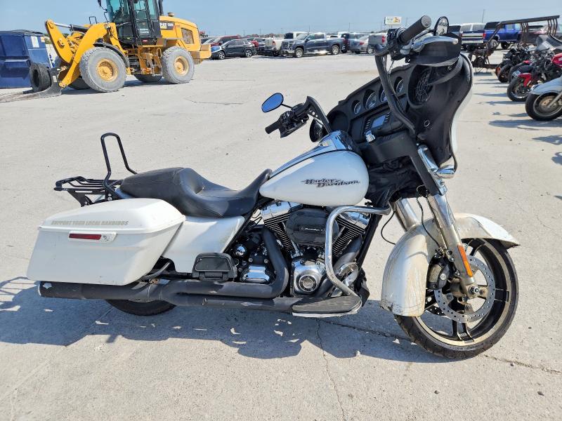 64080246 :رقم المزاد ، 1HD1KBM11GB673406 vin ، 2016 Harley-davidson Flhx مزاد بيع
