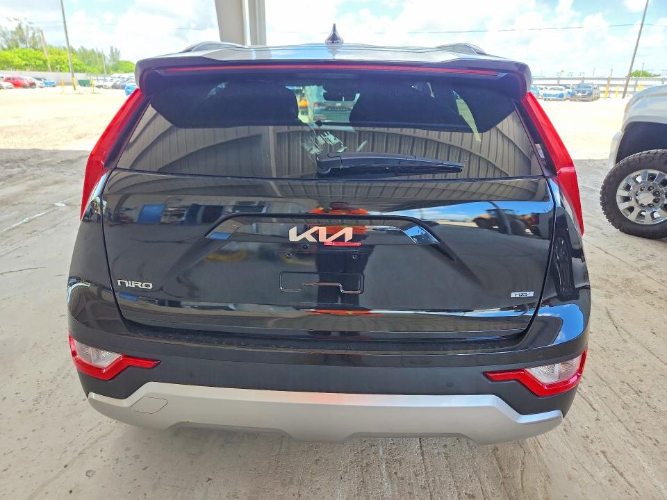 Продаж на аукціоні авто 2025 Kia Niro, vin: KNDCR3LE2S5292770, номер лоту: 64303716