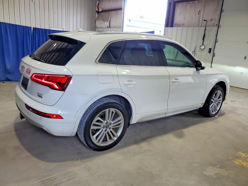 64142986 :رقم المزاد ، WA1CNAFY5J2151823 vin ، 2018 Audi Q5 مزاد بيع