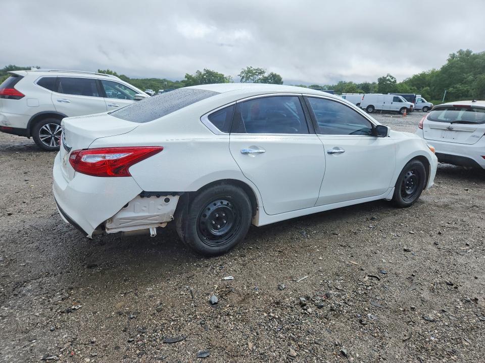 Продаж на аукціоні авто 2017 Nissan Altima, vin: 1N4AL3APXHC498281, номер лоту: 63685836