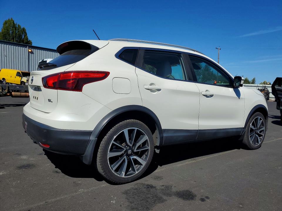 Auction sale of the 2017 Nissan Rogue Sport, vin: JN1BJ1CP9HW017900, lot number: 64656786