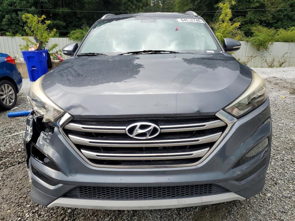 2017 Hyundai Tucson მანქანა იყიდება აუქციონზე, vin: KM8J33A23HU352289, აუქციონის ნომერი: 64562746