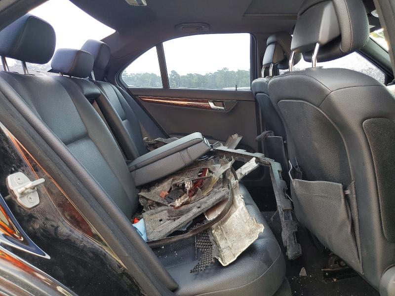 66637736 :رقم المزاد ، WDDGF5GB0AR112673 vin ، 2010 Mercedes-benz C مزاد بيع