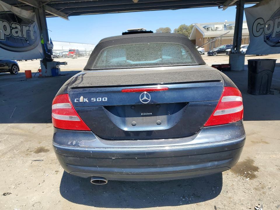 63074246 :رقم المزاد ، WDBTK75J55F127945 vin ، 2005 Mercedes-benz Clk مزاد بيع
