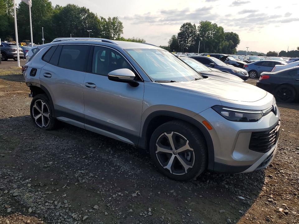 64895336 :رقم المزاد ، 3VVER7RM9SM051055 vin ، 2025 Volkswagen Tiguan مزاد بيع