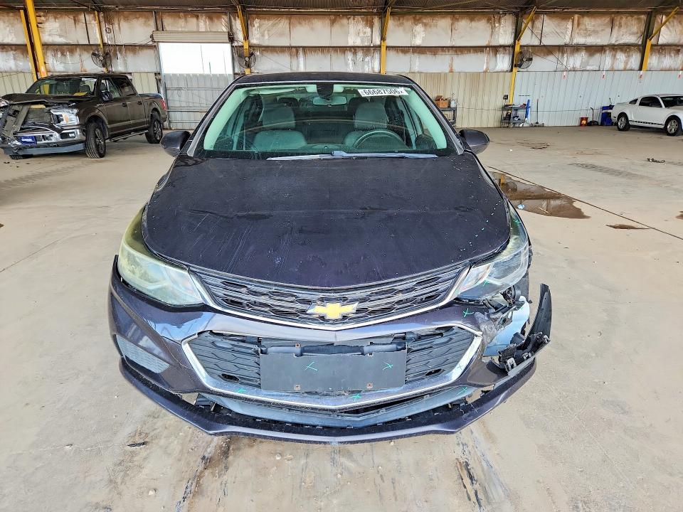 66687506 :رقم المزاد ، 1G1BE5SM6H7260017 vin ، 2017 Chevrolet Cruze مزاد بيع